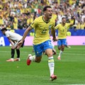 Gabriel Martinelli merayakan gol kedua Brasil dalam pertandingan babak 32 besar Piala Dunia FIFA 2026 antara Brasil dan Jepang di Houston Stadium, Houston, Texas, Amerika Serikat, Senin (29/6/2026). (REUTERS/Annegret Hilse)