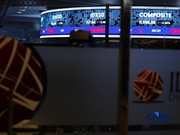 Layar menampilkan pergerakan Indeks Harga Saham Gabungan (IHSG) di Bursa Efek Indonesia (BEI), Jakarta, Selasa (30/6/2026). (CNBC Indonesia/Tri Susilo)