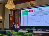 Menteri Pertanian (Mentan) Amran Sulaiman dalam acara Pemilihan Ketua Umum Persatuan Wredatama (PWRI) Pertanian Masa Bhakti 2026-2031 di Kementan, Jakarta, Selasa (30/6/2026). (CNBC Indonesia/Martysari RIzky)