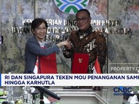 RI & Singapura Teken MOU Penanganan Sampah Hingga Karhutla