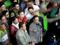 Terdakwa kasus dugaan korupsi pengadaan Chromebook dan Chrome Device Management (CDM) dalam program digitalisasi pendidikan di Kemendikbudristek Nadiem Makarim usai menjalani sidang putusan di Pengadilan Tipikor Jakarta Pusat, Selasa (30/6/2026). (CN