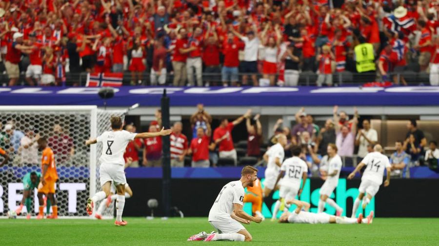 Norwegia mengalahkan Pantai Gading dengan skor 2-1 dalam babak 32 besar Piala Dunia 2026 di Stadion Dallas, Texas, Amerika Serikat, Rabu (1/7) dini hari WIB. (REUTERS/Kai Pfaffenbach)