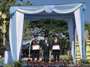 HUT Bhayangkara, Polda Kalsel Beri Penghargaan atas Kasus Sabu hingga Ustazah