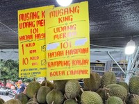 Penjualan durian di Malaysia. (Threads/elitafn)
