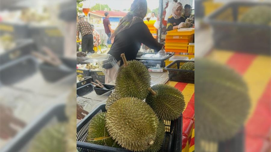 Penjualan durian di Malaysia.