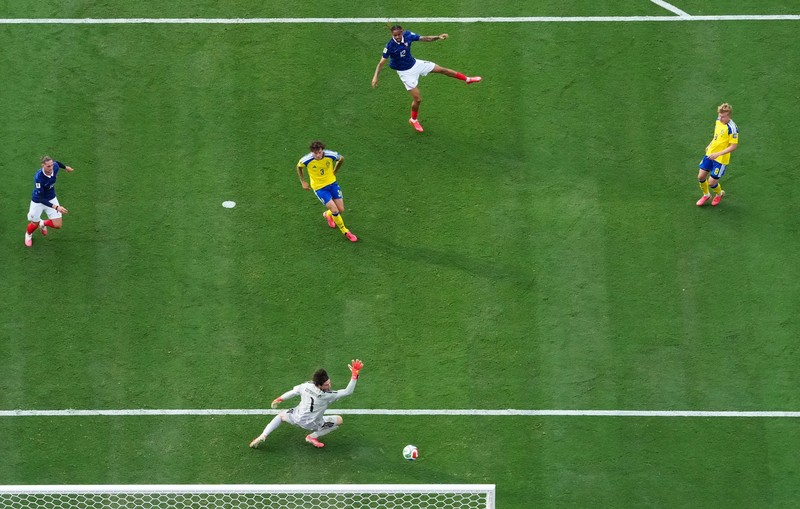 Prancis lolos ke babak 16 besar Piala Dunia 2026 usai menghajar Swedia dengan skor 3-0 di Stadion New York New Jersey, Selasa (30/6) atau Rabu (1/7) WIB. (IMAGN IMAGES via Reuters/Vincent Carchietta)