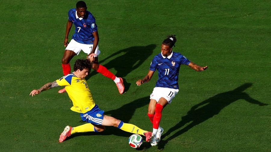 Prancis lolos ke babak 16 besar Piala Dunia 2026 usai menghajar Swedia dengan skor 3-0 di Stadion New York New Jersey, Selasa (30/6) atau Rabu (1/7) WIB. (REUTERS/Jeenah Moon)