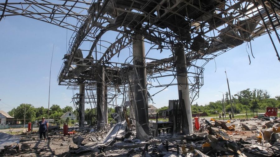 Sebuah SPBU yang terkena serangan pesawat tak berawak Rusia, di tengah serangan Rusia terhadap Ukraina, di wilayah Dnipropetrovsk, Ukraina, 1 Juli 2026.