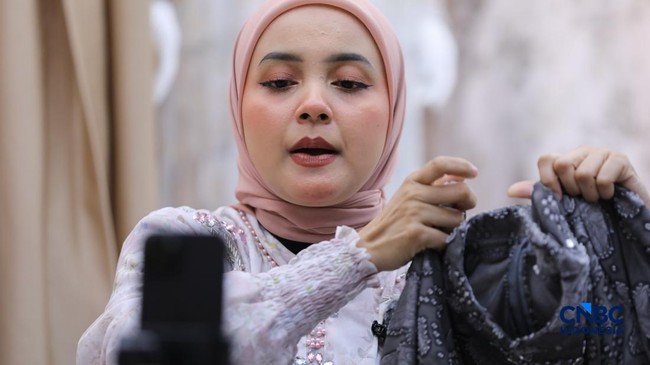 Potret Pedagang Online yang Akhirnya Kena Pajak oleh Pemerintah