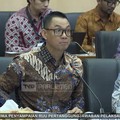 Direktur Utama PT PLN (Persero), Darmawan Prasodjo saat mengikuti rapat dengan Komisi XII DPR RI di Komplek Parlemen, Jakarta, Kamis (2/7/2026). (Tangkapan Layar Youtube/TVR Parlemen)