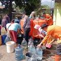 Distribusi air bersih di Desa Cikundul, Kecamatan Lembur Situ, Kota Sukabumi, Jawa Barat, Selasa (30/6/2026). (Dok. BPBD Kota Sukabumi)