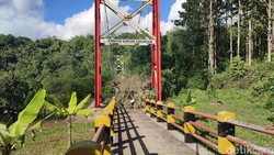 Kades Masih Tutup Jembatan Gantung Rp 5 M di Ciamis, Ini Alasannya
