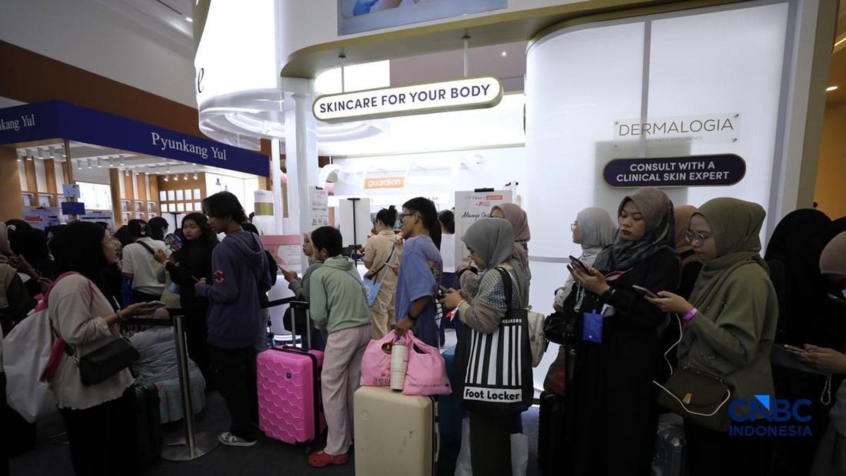 Warga Berburu Diskon Parfum hingga Makeup di Jakarta X Beauty 2026