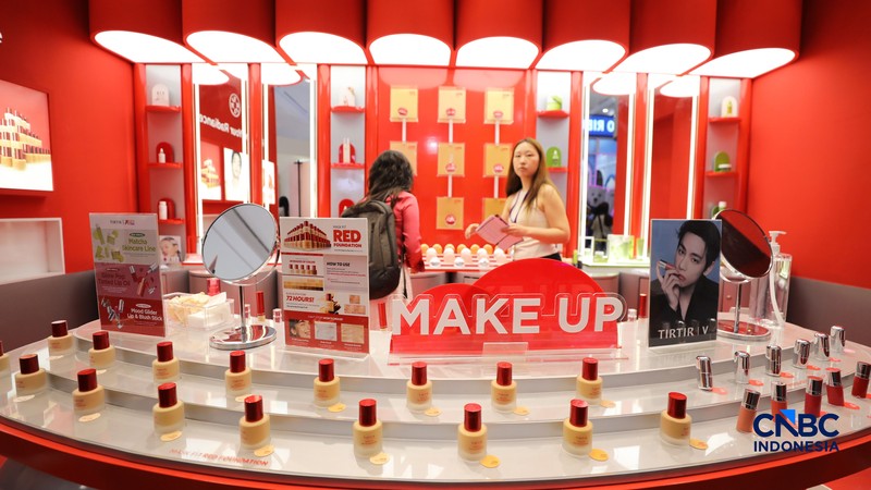 Suasana acara Jakarta X Beauty 2026, di Jakarta International Convention Center (JCC) Jakarta, Kamis (2/7/2026). (CNBC Indonesia/Tri Susilo)