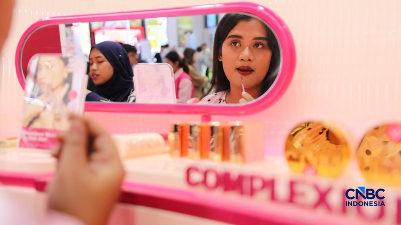 Suasana acara Jakarta X Beauty 2026, di Jakarta International Convention Center (JCC) Jakarta, Kamis (2/7/2026). (CNBC Indonesia/Tri Susilo)