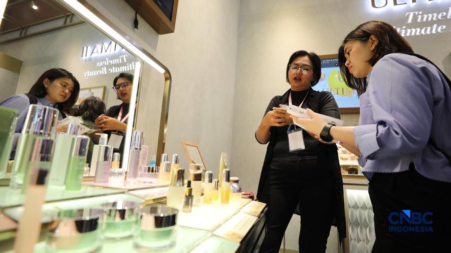 Suasana acara Jakarta X Beauty 2026, di Jakarta International Convention Center (JCC) Jakarta, Kamis (2/7/2026). (CNBC Indonesia/Tri Susilo)