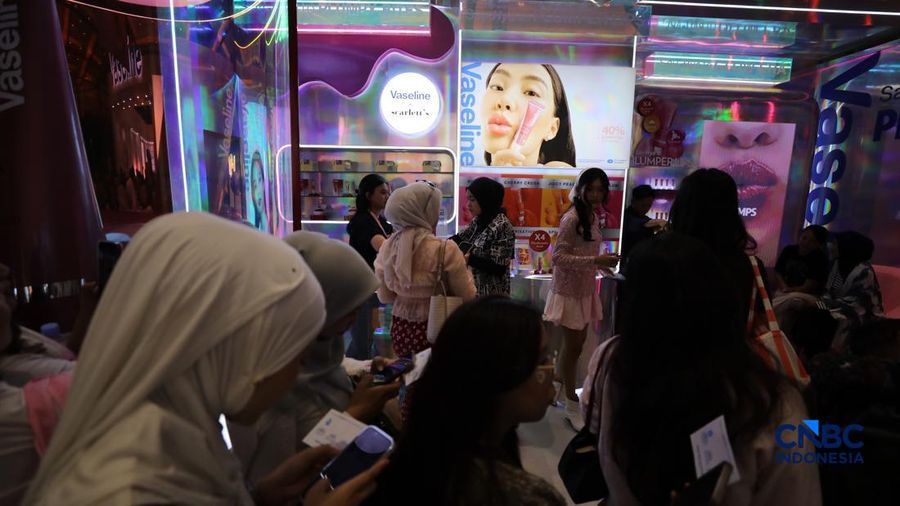 Suasana acara Jakarta X Beauty 2026, di Jakarta International Convention Center (JCC) Jakarta, Kamis (2/7/2026). (CNBC Indonesia/Tri Susilo)