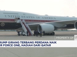 Trump Girang Terbang Perdana Naik Air Force One Hadiah Qatar