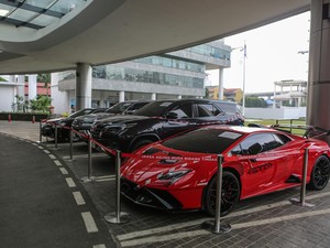 Lamborghini Bos Tambang Ketahuan Jaksa Diumpetin di Gang