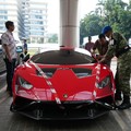 Penampakan mobil-mobil yang disita Kejagung dari kasus tambang di Kalbar (dok. Kejagung)