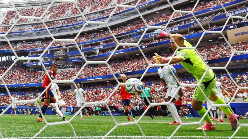 Spanyol menaklukkan Austria denhgan skor akhir 3-0 pada babak 32 besar Piala Dunia 2026 di Stadion Los Angeles, Kamis (2/7) atau Jumat (3/7) dini hari WIB. (REUTERS/Lisi Niesner)
