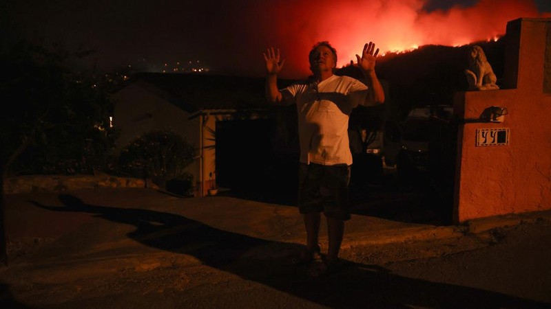 EUROPE-WEATHER/SPAIN-WILDFIRE