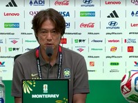 Pelatih Korea Selatan, Hong Myung-Bo saat Konferensi Pers Jelang Pertandingan Korea Selatan melawan Afrika Selatan. 23/6. (Tangkapan Layar FIFA)