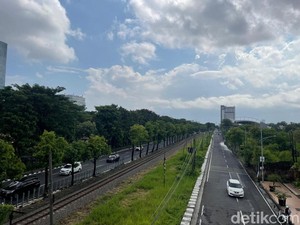 Surabaya Hari Ini Cerah Berawan dengan Suhu Capai 32 Derajat Celsius!