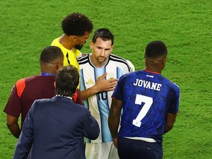 Canda Messi soal Dirampok dan Ditendangi Pemain Tanjung Verde