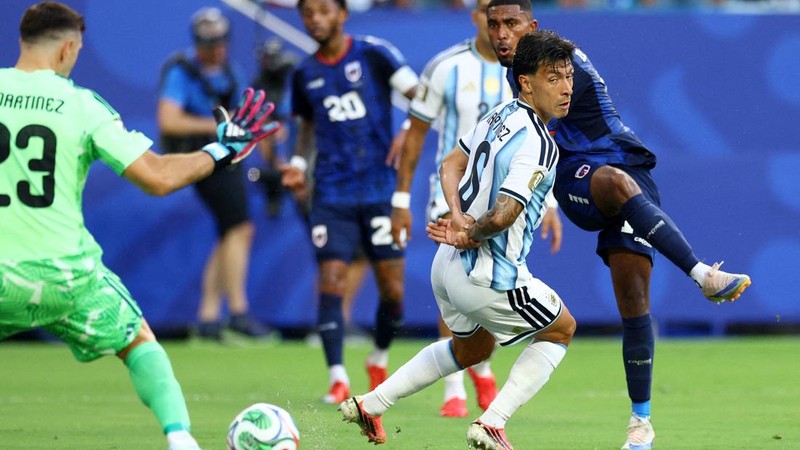 SOCCER-WORLDCUP-ARG-CPV/