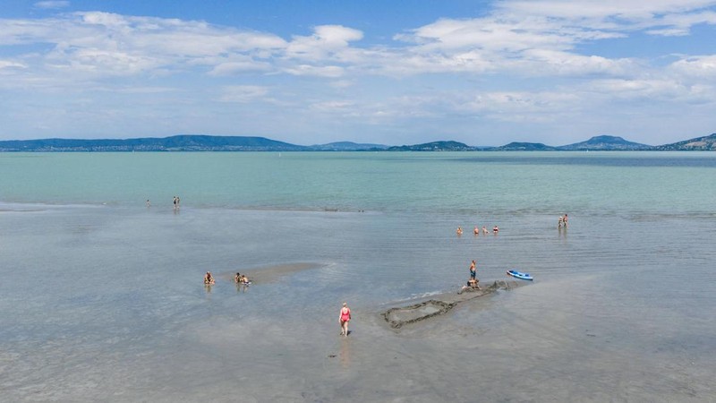 EUROPE-WEATHER/HUNGARY-BALATON
