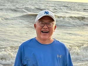 Dilobi Trump, China Bebaskan Pendiri Gereja Bawah Tanah Ezra Jin