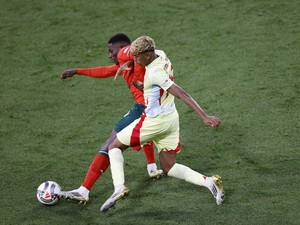 Portugal Vs Spanyol: Nuno Mendes Bisa Kantungi Lamine Yamal Lagi?