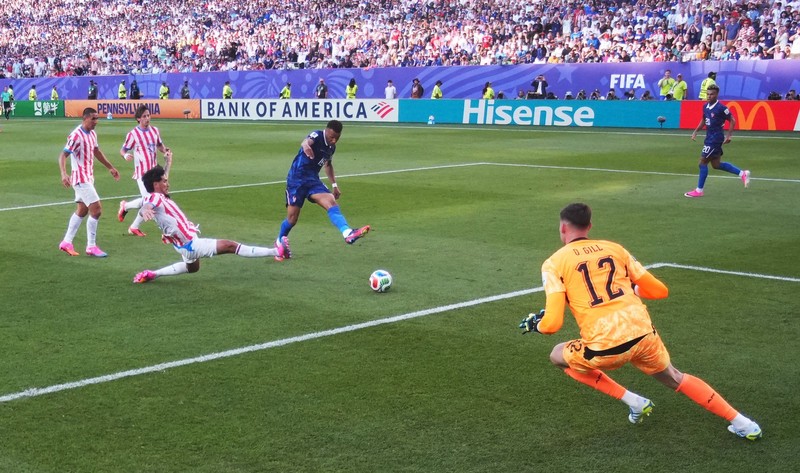 Soccer Football - FIFA World Cup 2026 - Round of 16 - Paraguay v France - Philadelphia Stadium, Philadelphia, Pennsylvania, U.S. - July 4, 2026  France's Kylian Mbappe scores their first goal from the penalty spot REUTERS/Mike Segar     TPX IMAGES OF THE DAY