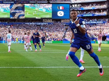 Soccer Football - FIFA World Cup 2026 - Round of 16 - Paraguay v France - Philadelphia Stadium, Philadelphia, Pennsylvania, U.S. - July 4, 2026 France's Kylian Mbappe celebrates scoring their first goal REUTERS/Omar Aziz     TPX IMAGES OF THE DAY