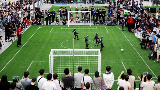 Demam Piala Dunia, Robot Humanoid Gelar Cup Antar Negara di Korsel