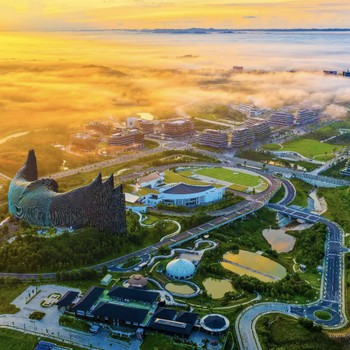 Plaza Seremoni Ibu Kota Nusantara berhasil menorehkan prestasi di tingkat internasional dengan meraih penghargaan Honour Award pada ajang Malaysia Landscape Architecture Awards (MLAA) 2026 untuk kategori Landscape Design Award (Professional Category)