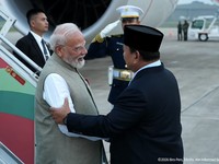 Foto: Presiden Prabowo Subianto menyambut kedatangan PM India Narendra Modi di Base Ops Lanud Halim Perdanakusuma Jakarta, Senin (6/7/2026). (Tangkapan Layar Youtube/Sekretariat Presiden)