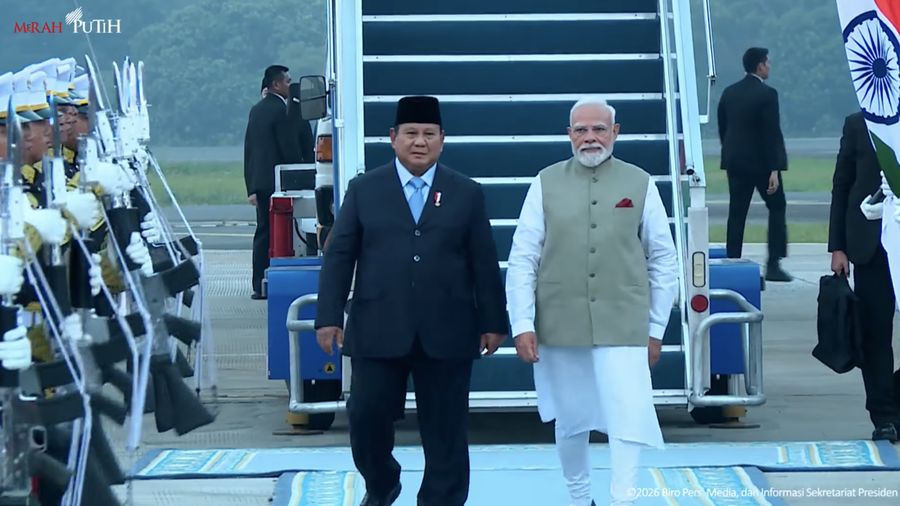 Presiden Prabowo Subianto menyambut Kedatangan PM India Narendra Modi di Jakarta, Senin (6/7/2026). (Tangkapan Layar Youtube/Sekretariat Presiden)