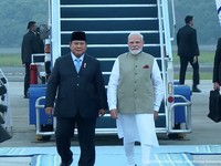 Presiden Prabowo Subianto menyambut Kedatangan PM India Narendra Modi di Jakarta, Senin (6/7/2026). (Tangkapan Layar Youtube/Sekretariat Presiden)
