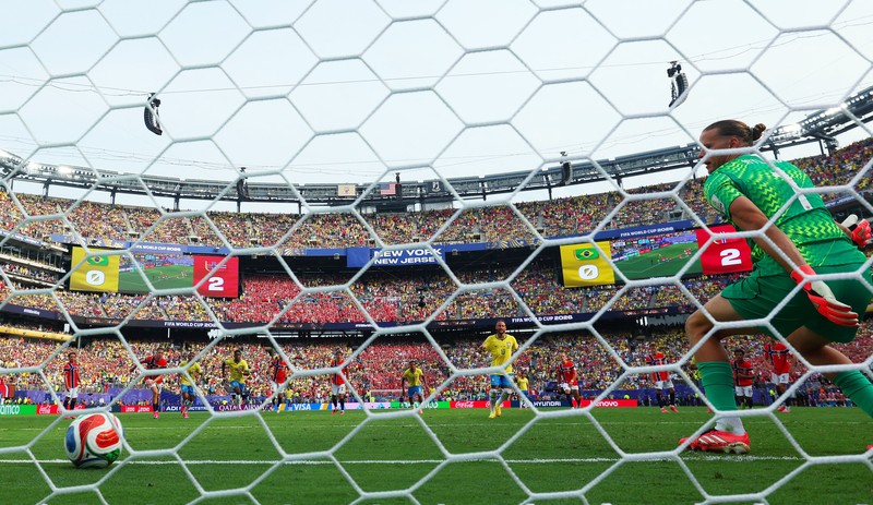 Soccer Football - FIFA World Cup 2026 - Round of 16 - Brazil v Norway - New York New Jersey Stadium, East Rutherford, New Jersey, U.S. - July 5, 2026 Brazil's Neymar Jr. looks dejected after the match as Brazil are eliminated from the World Cup REUTERS/Jeenah Moon     TPX IMAGES OF THE DAY