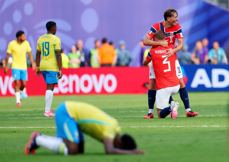 Soccer Football - FIFA World Cup 2026 - Round of 16 - Brazil v Norway - New York New Jersey Stadium, East Rutherford, New Jersey, U.S. - July 5, 2026 Brazil's Neymar Jr. looks dejected after the match as Brazil are eliminated from the World Cup REUTERS/Jeenah Moon     TPX IMAGES OF THE DAY