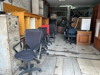Suasana mebel bekas di kawasan Jl Dr Sahardjo, Manggarai, Jakarta Selatan pada Kamis (2/7/2026). (Dok Ist)