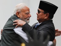 Foto: Perdana Menteri Republik India Narendra Modi (kiri) dan Presiden Republik Indonesia Prabowo Subianto. (REUTERS/Willy Kurniawan)