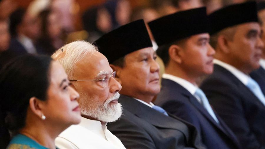 Perdana Menteri India Narendra Modi, duduk bersama Ketua Dewan Perwakilan Rakyat (DPR) Puan Maharani, Presiden Indonesia Prabowo Subianto, Wakil Presiden Gibran Rakabuming Raka, dan Ketua Majelis Permusyawaratan Rakyat (MPR) Ahmad Muzani, dalam kunjungannya di gedung DPR RI di Jakarta, Indonesia, 7 Juli 2026.