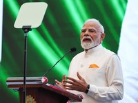 Perdana Menteri India Narendra Modi menyampaikan pidatonya saat kunjungannya ke gedung Parlemen Indonesia di Jakarta, Indonesia, 7 Juli 2026. (REUTERS/Willy Kurniawan)