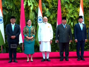 PM India Kunjungi Gedung DPR, Disambut Puan Maharani