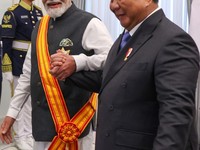 Presiden RI Prabowo Subianto menganugerahkan tanda kehormatan tertinggi, Bintang Republik Indonesia Adipurna, kepada Perdana Menteri India Narendra Modi di Istana Merdeka, Jakarta, Selasa, (7/7/2026). (Instagram/narendramodi)