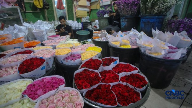 Potret Pedagang Bunga Rawa Belong Ramai-Ramai Naikkan Harga, Ada Apa?