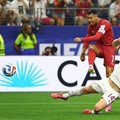 Soccer Football - FIFA World Cup 2026 - Round of 16 - Portugal v Spain - Dallas Stadium, Arlington, Texas, U.S. - July 6, 2026 Spain's Aymeric Laporte in action as Portugal's Cristiano Ronaldo shoots at goal REUTERS/Kai Pfaffenbach